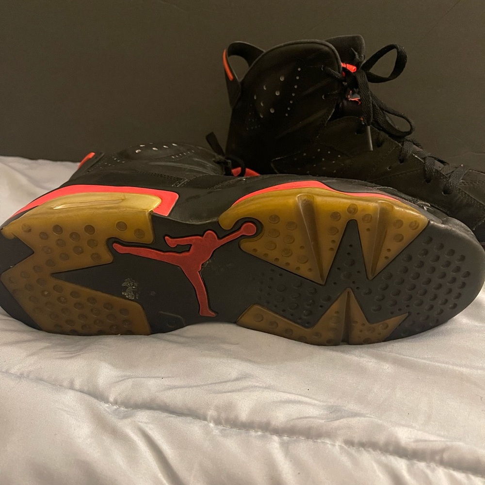 Men’s Nike (Jordan’s Infrared Retro 6 ) - Picture 3 of 5